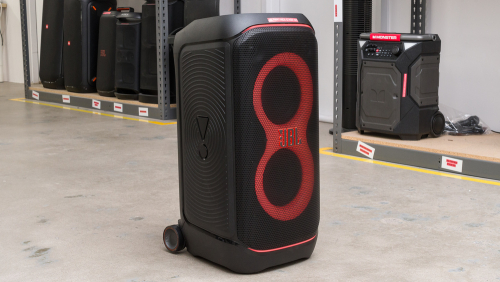 Порівняння JBL PartyBox Stage 320 та 310